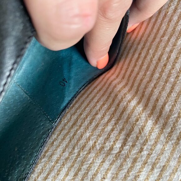 Beautiful Pointy Toe Real Leather Loafers - Picture 3 of 11